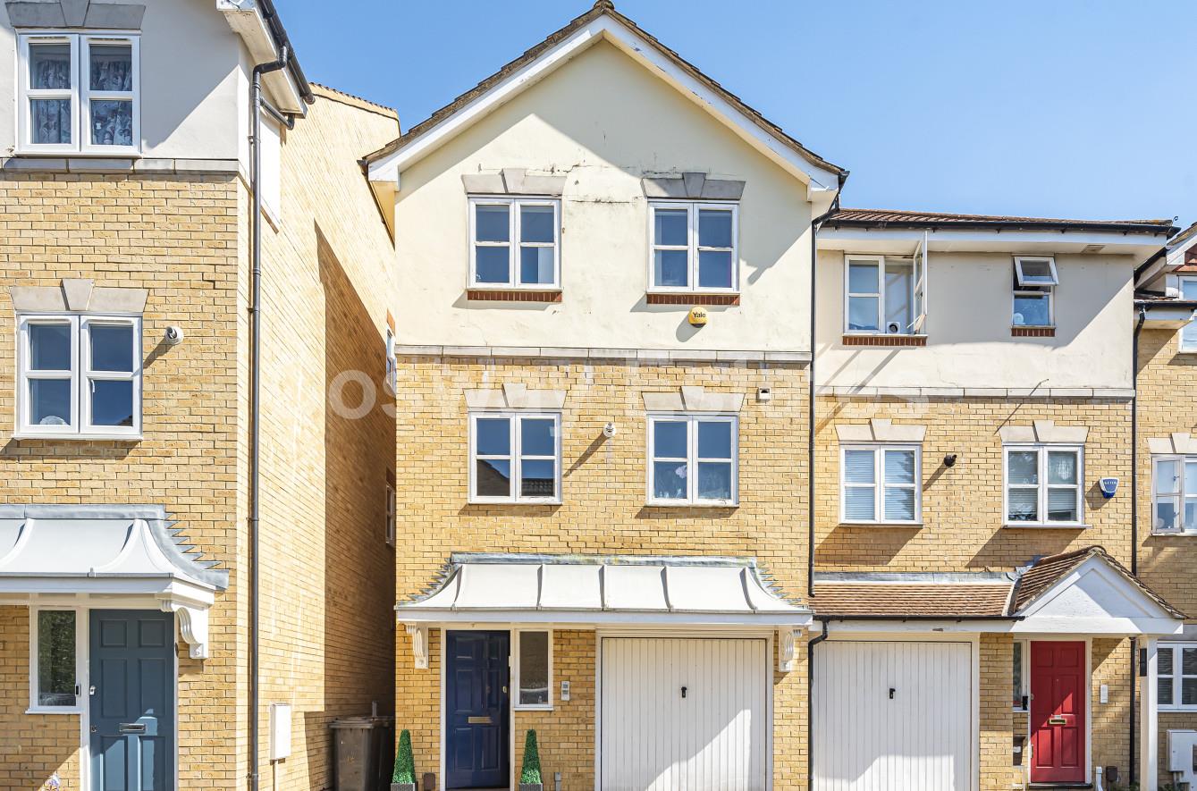 Grenville Place, Mill Hill